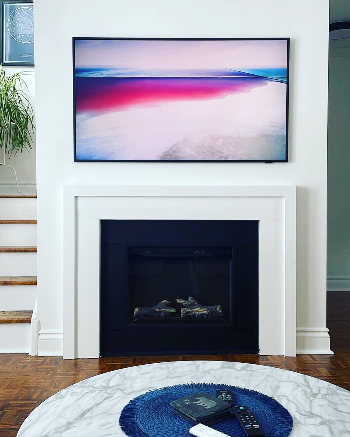 Fireplace and powder room remodeling in North York, ON