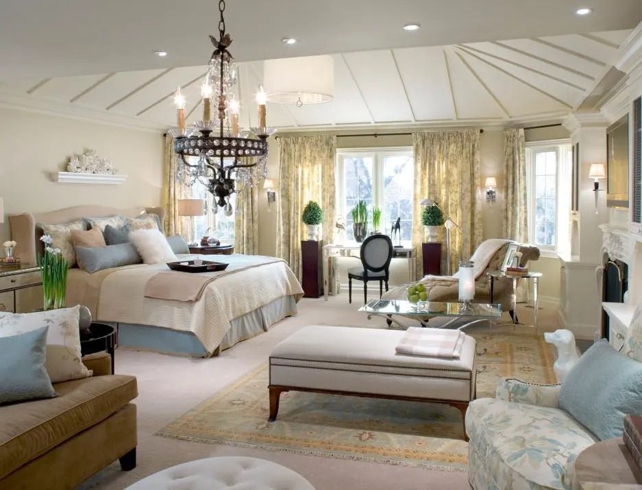 Master bedroom design in Toronto, ON